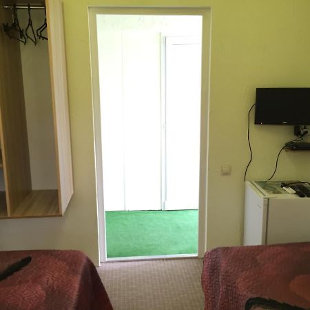 Guest House Inkit Pizunda Bagian luar foto