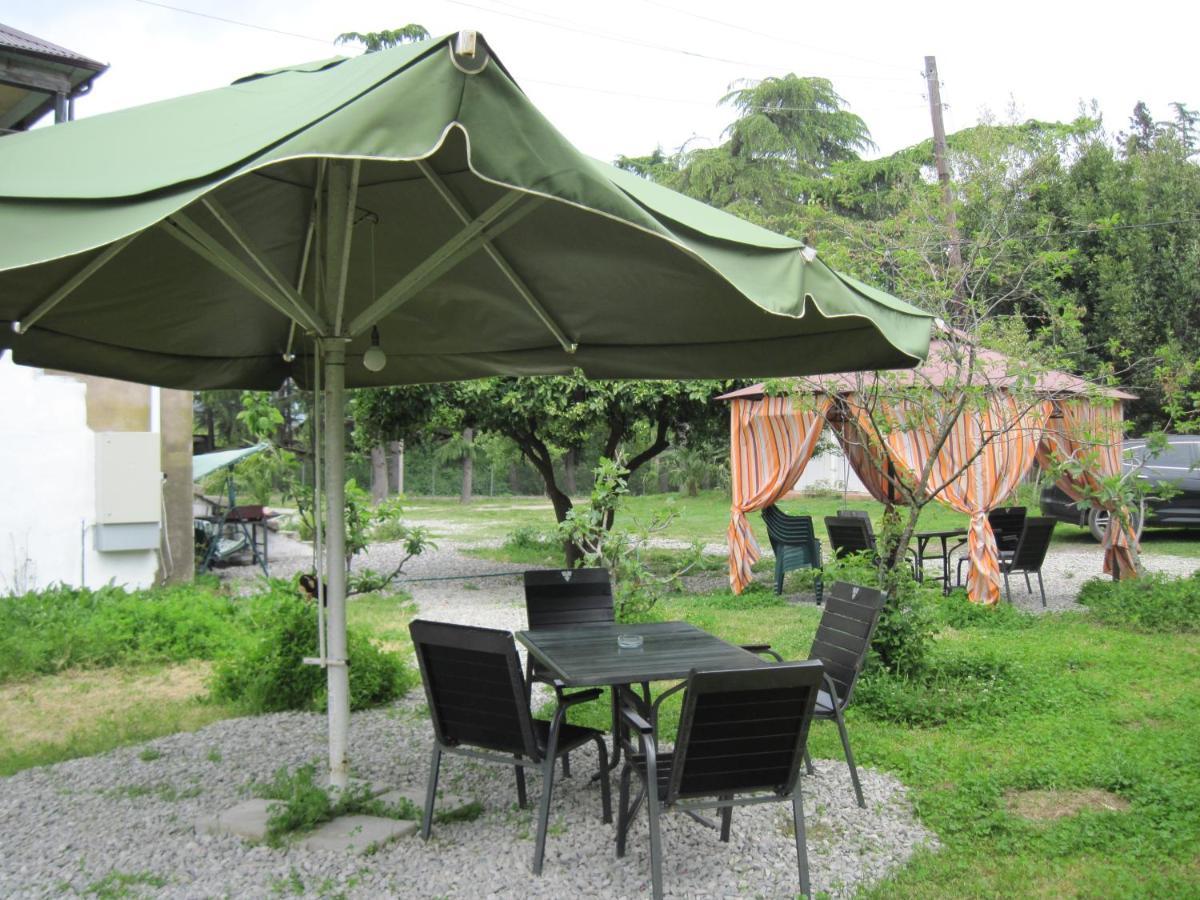 Guest House Inkit Pizunda Bagian luar foto