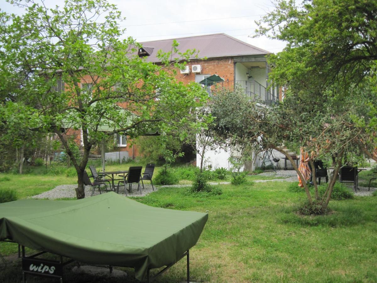 Guest House Inkit Pizunda Bagian luar foto