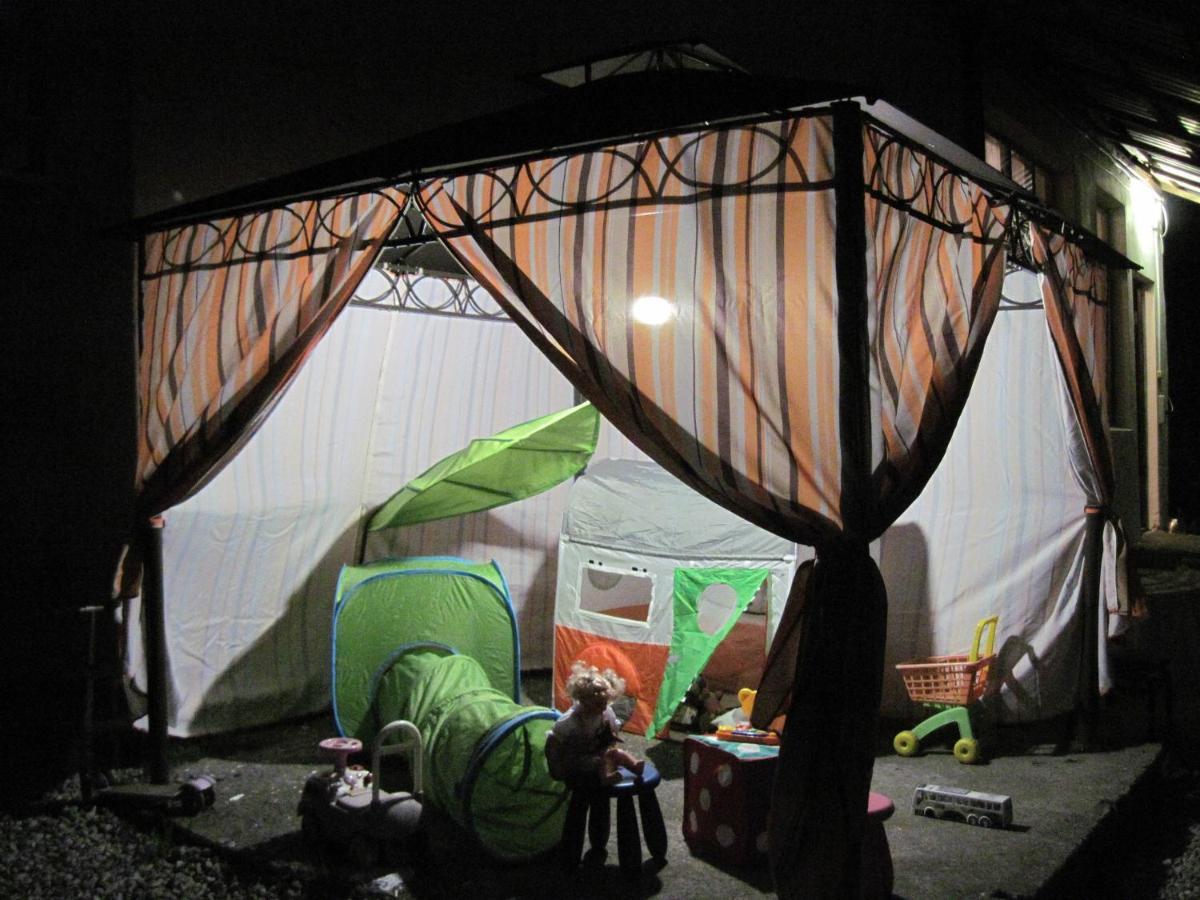 Guest House Inkit Pizunda Bagian luar foto