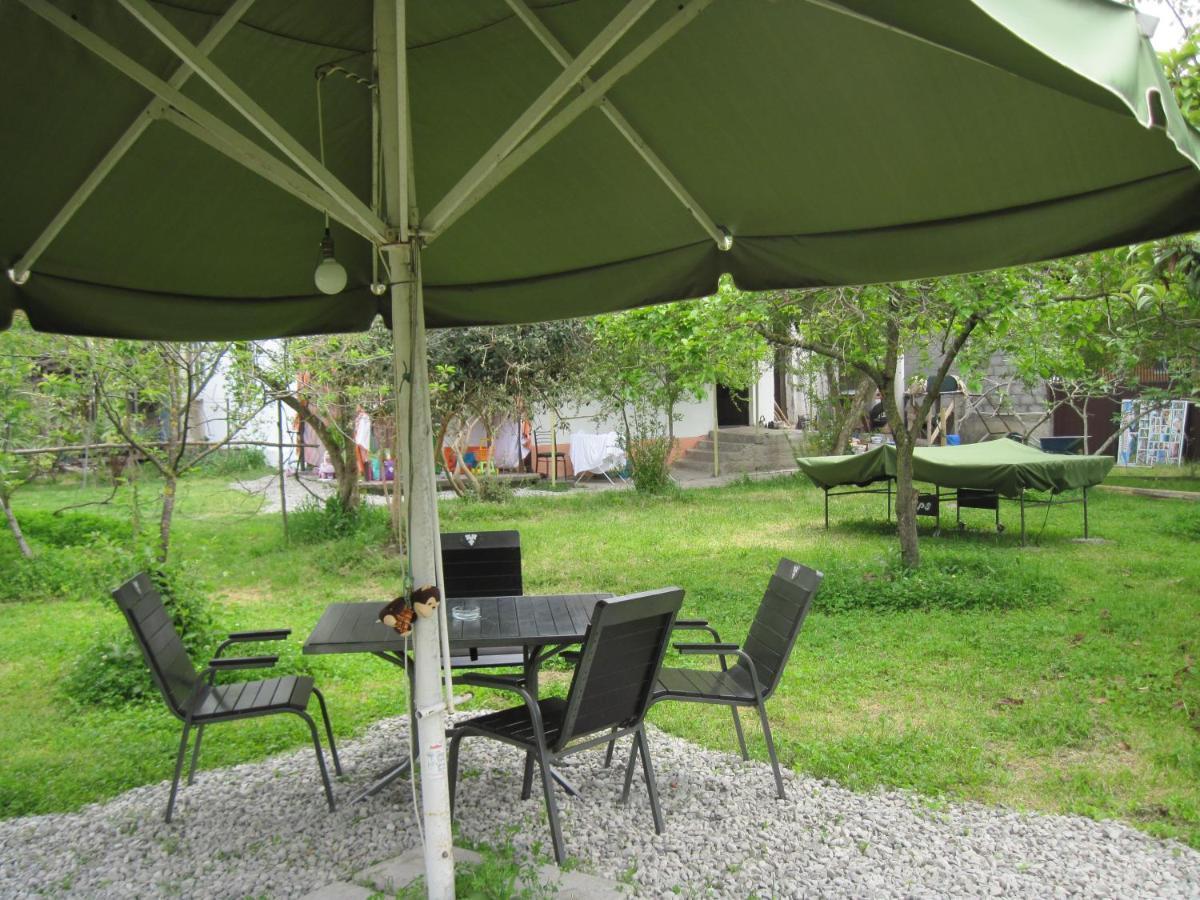 Guest House Inkit Pizunda Bagian luar foto