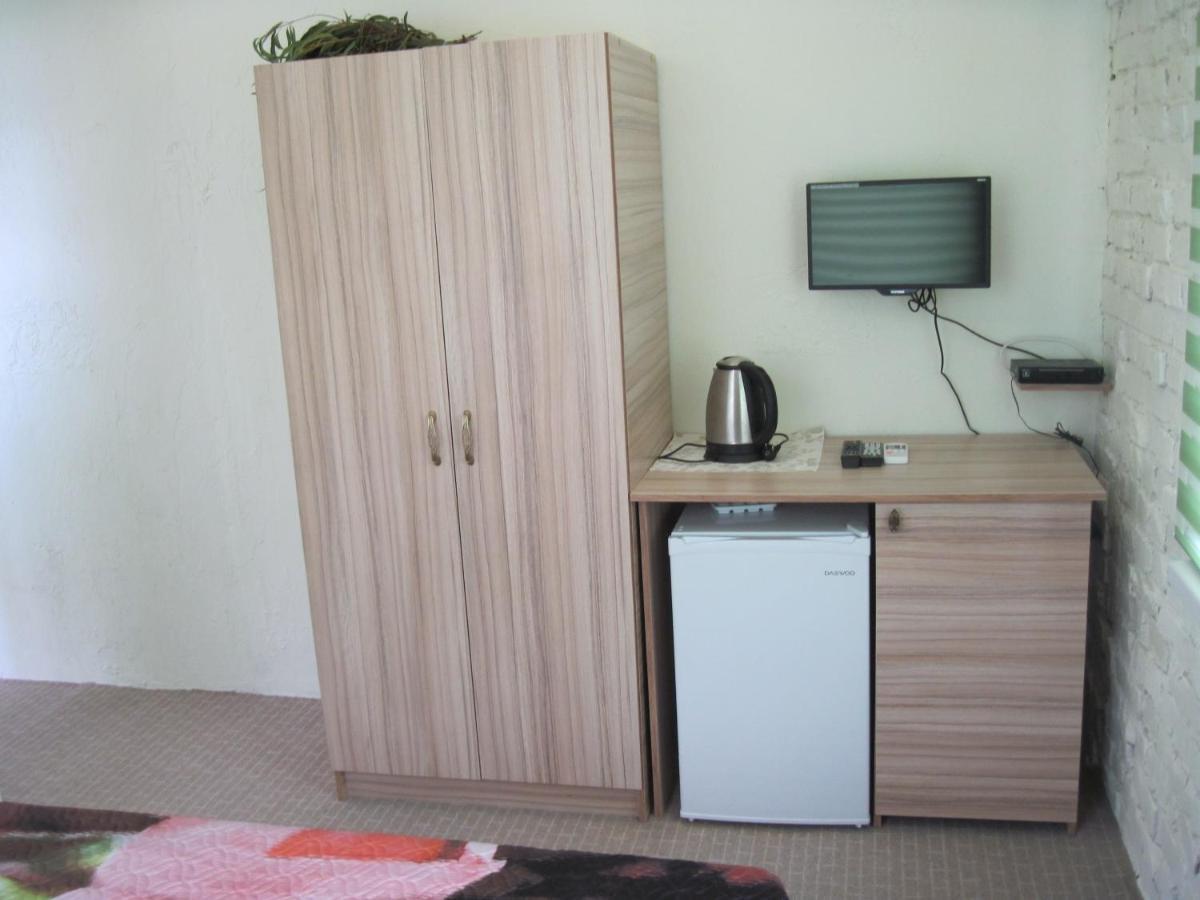 Guest House Inkit Pizunda Bagian luar foto